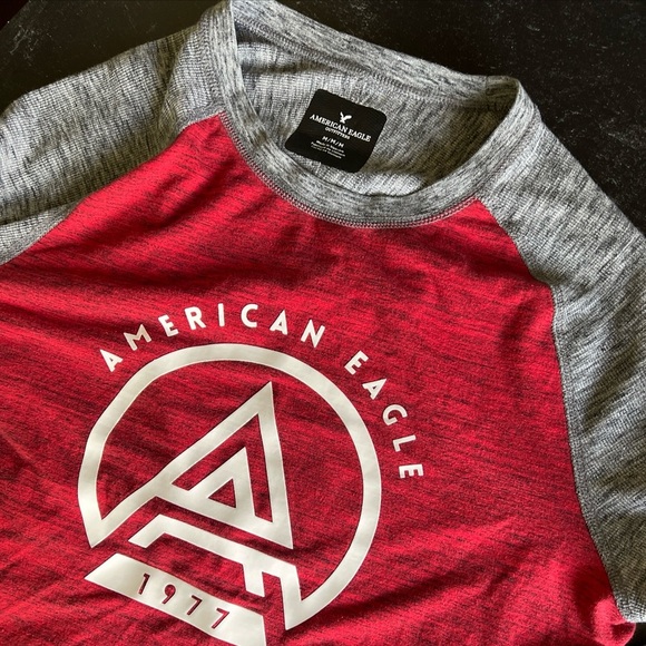 American Eagle 1977 AE RED/Gray Long Sleeve Thermal Shirt Men's Size M - Picture 11 of 11
